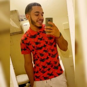 Meet your Posher, Carlos